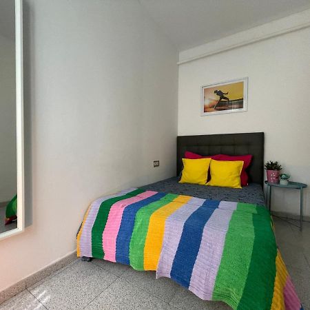 Plaza Universidad Rooms Барселона Екстер'єр фото