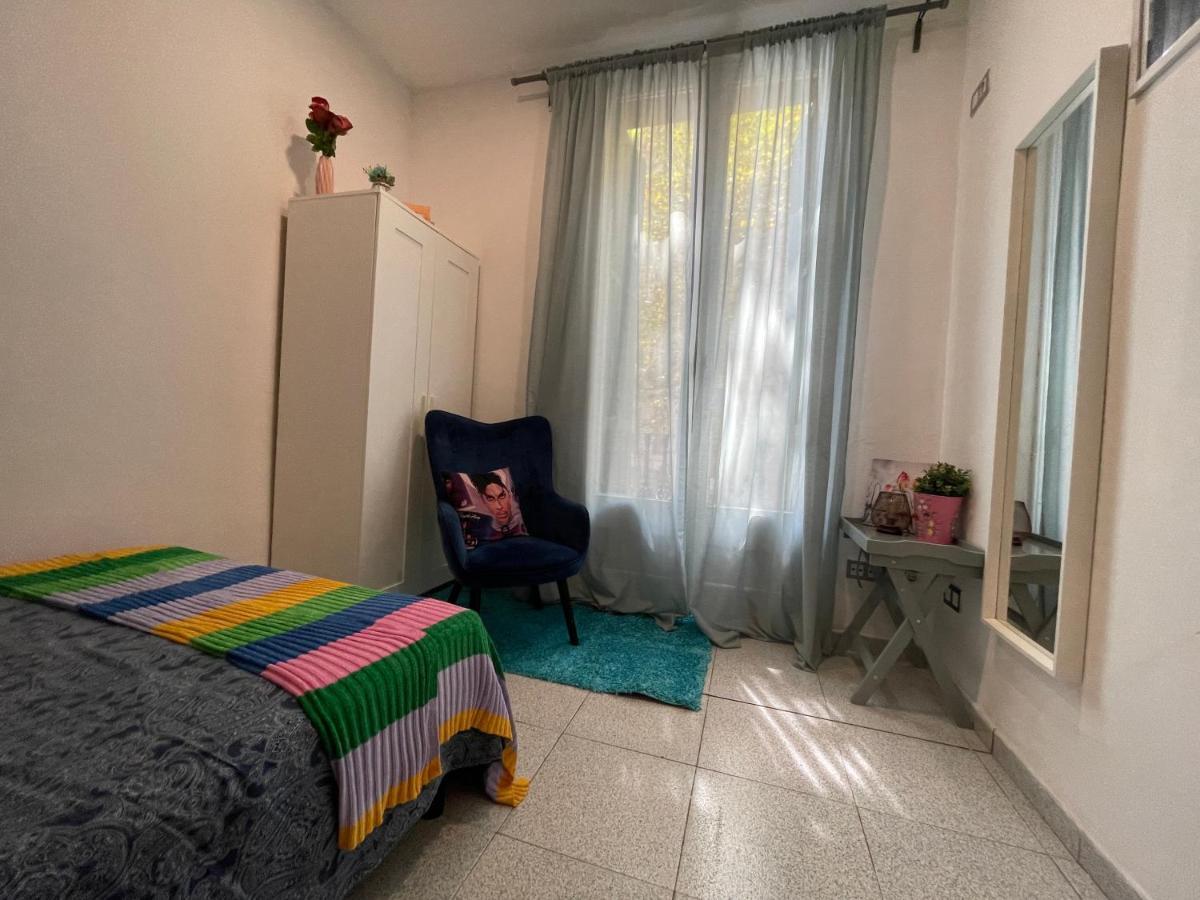 Plaza Universidad Rooms Барселона Екстер'єр фото