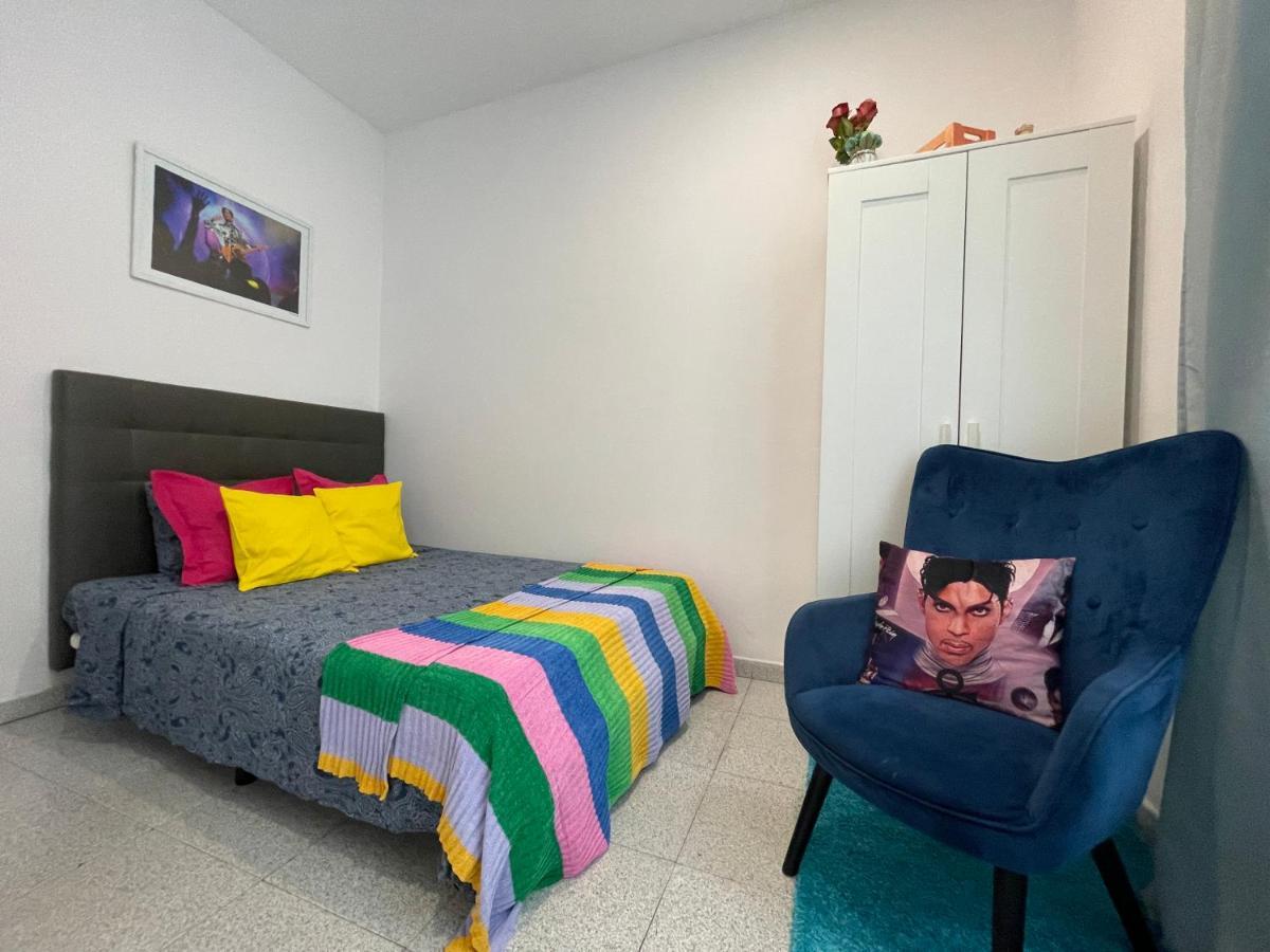 Plaza Universidad Rooms Барселона Екстер'єр фото