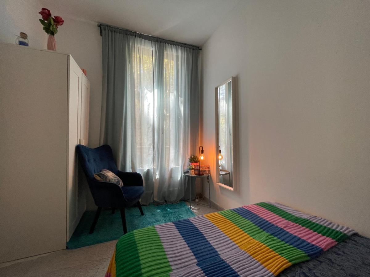 Plaza Universidad Rooms Барселона Екстер'єр фото