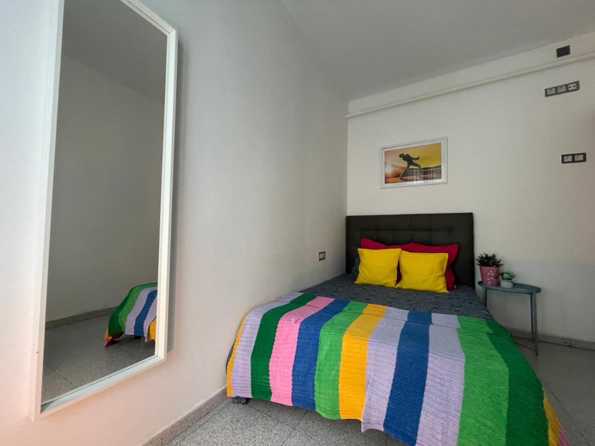 Plaza Universidad Rooms Барселона Екстер'єр фото
