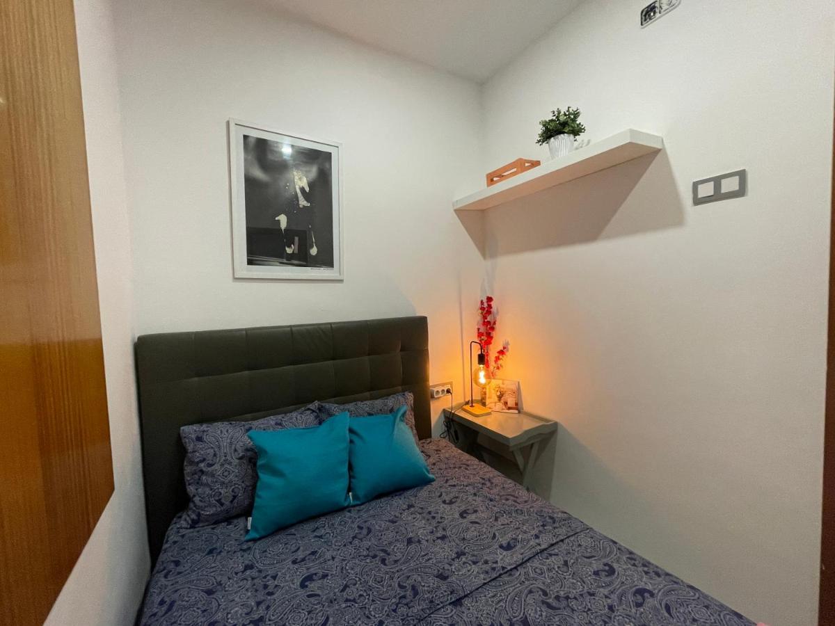 Plaza Universidad Rooms Барселона Екстер'єр фото